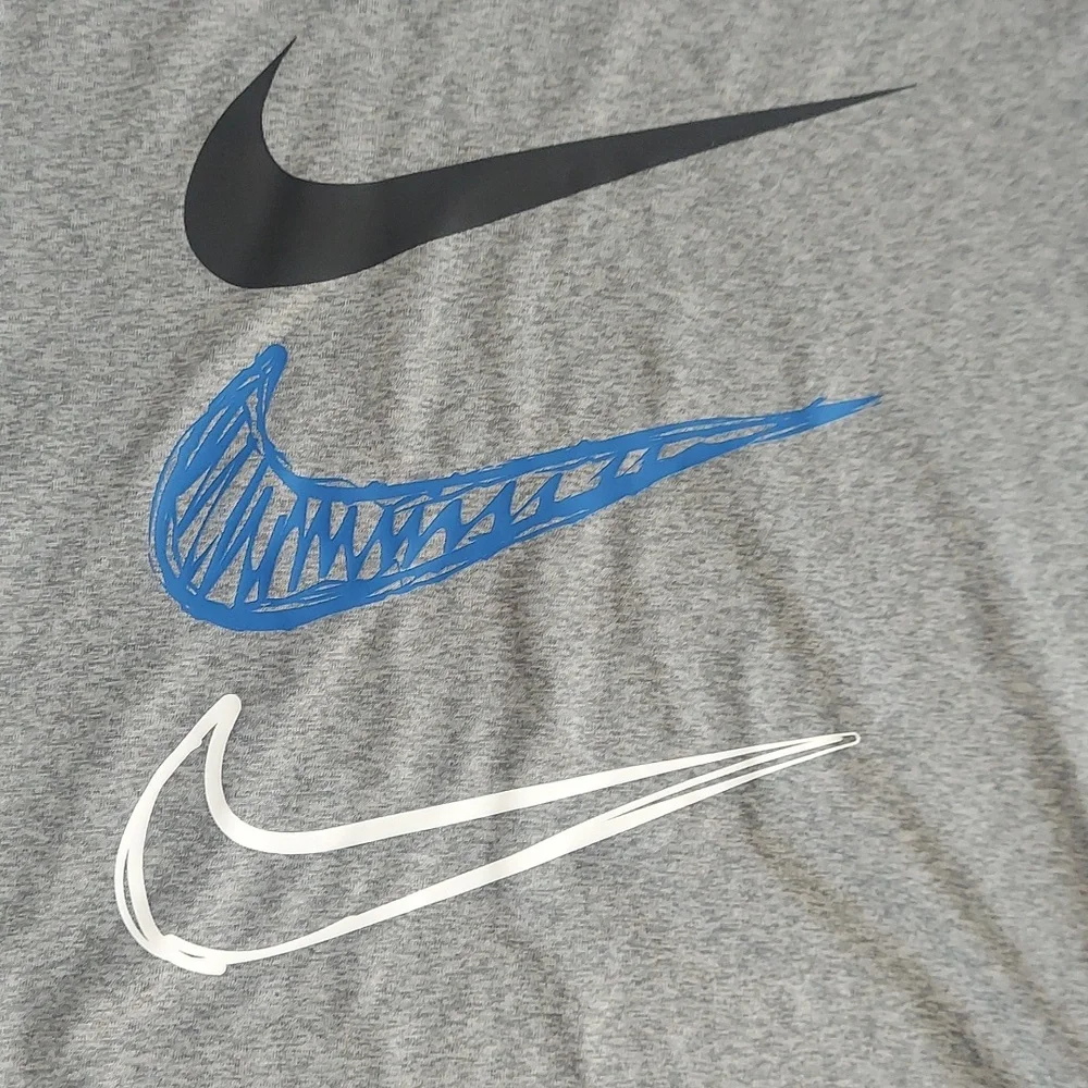 ⭐️ 5/$30 Nike swoosh youth dri fit, medium, size 6
